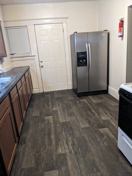 Building Photo - 1232 4th St