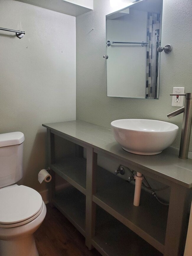 Building Photo - 4BR/2BA Audubon/Downriver Area Home