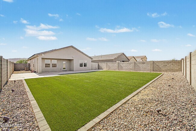 Building Photo - 4907 N 192nd Ln