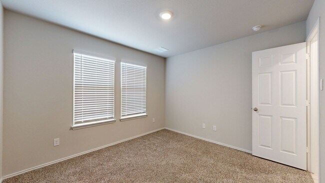 Building Photo - ALMOST NEW HOME BY FORT HOOD!!!