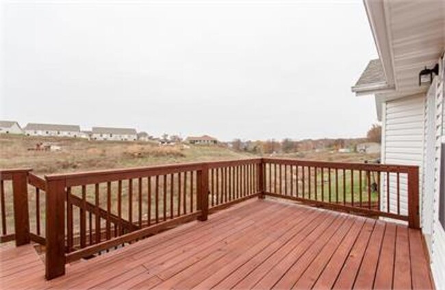 Building Photo - 123 Lyle Curtis Cir