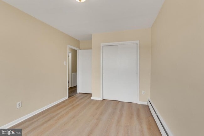 Building Photo - 5990 Henry Ave