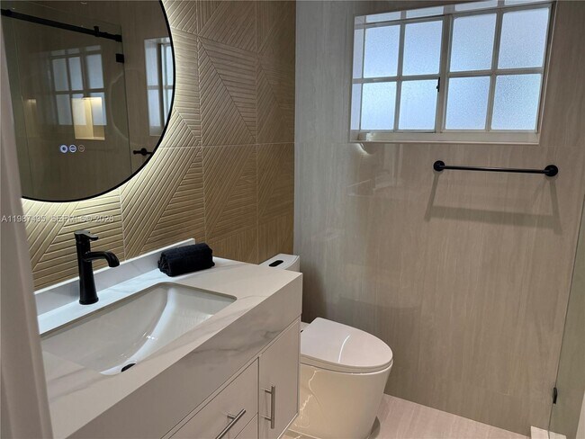 Building Photo - 11602 NW 58th Ave