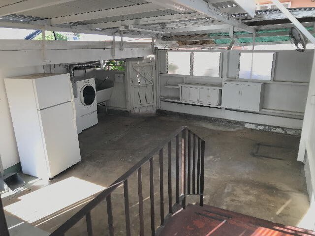 Building Photo - 1655 Onipaa St