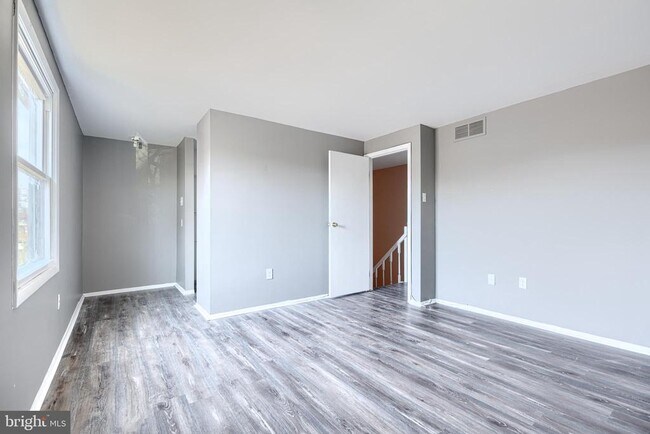 Building Photo - 12321 Boncrest Dr