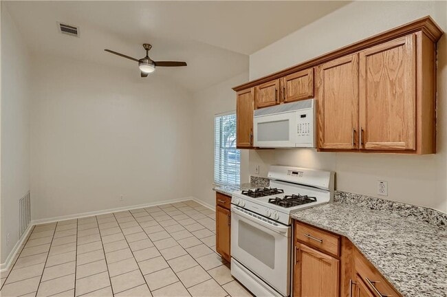 Building Photo - 102 Osage Ct