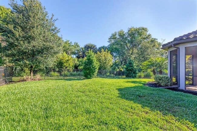 Building Photo - 5580 Semolino St