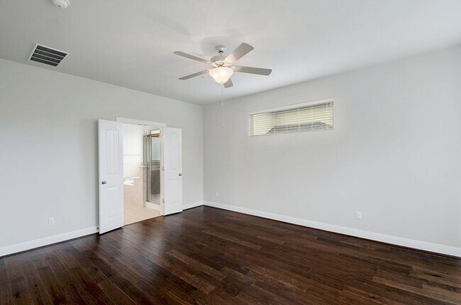 Building Photo - 5644 Siragusa Dr