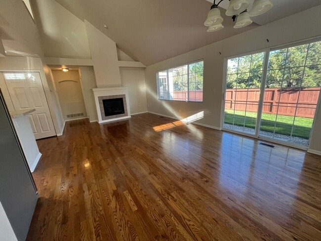 Building Photo - Beautiful Home in North East Fort Collins