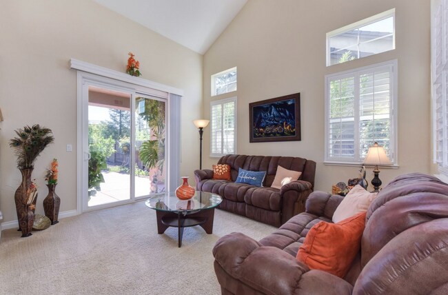 Building Photo - Breath-Taking 4/3. Backyard Oasis w/4 Car Garage!  Please read ad for viewings!