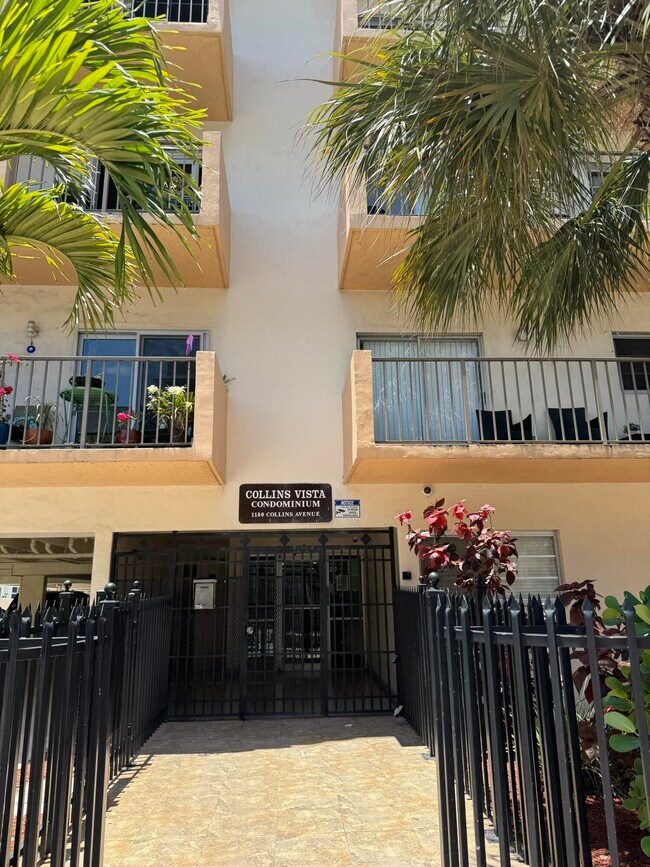 Building Photo - 1150 Collins Ave