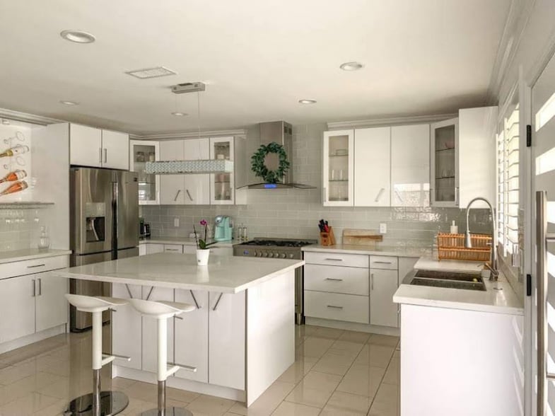 Building Photo - 4537 Katherine Ave