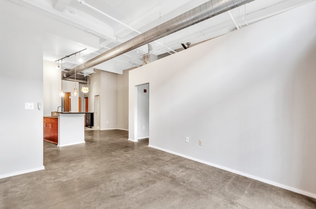 Building Photo - Downtown St. Louis Condo for Rent - Meridian Building