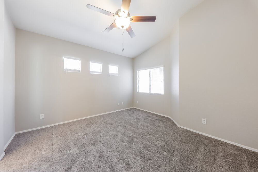 Building Photo - 13426 W Crocus Dr