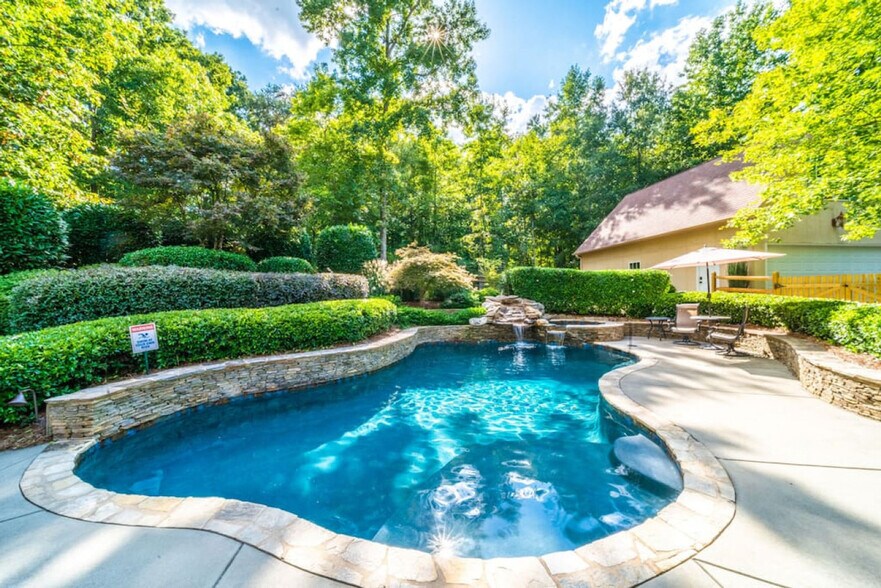 Building Photo - 3115 High Ridge Rd