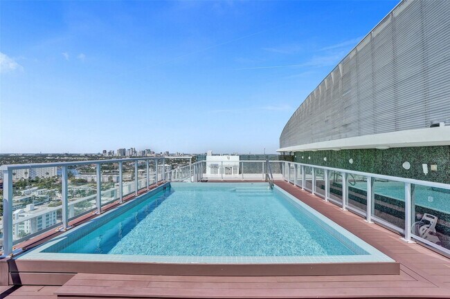 Building Photo - 701 N Fort Lauderdale Beach Blvd