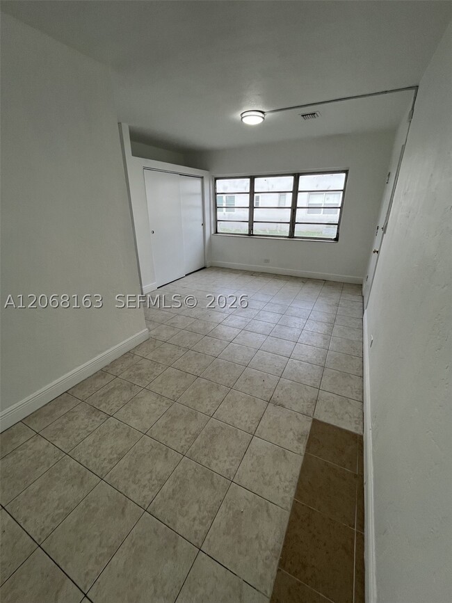Building Photo - 3911 W Flagler St