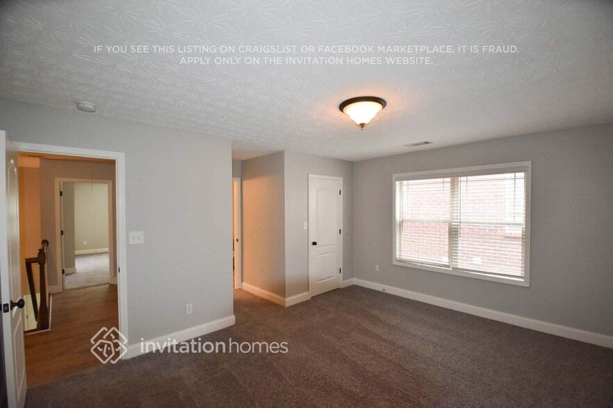 Building Photo - 113 Daisy Cir