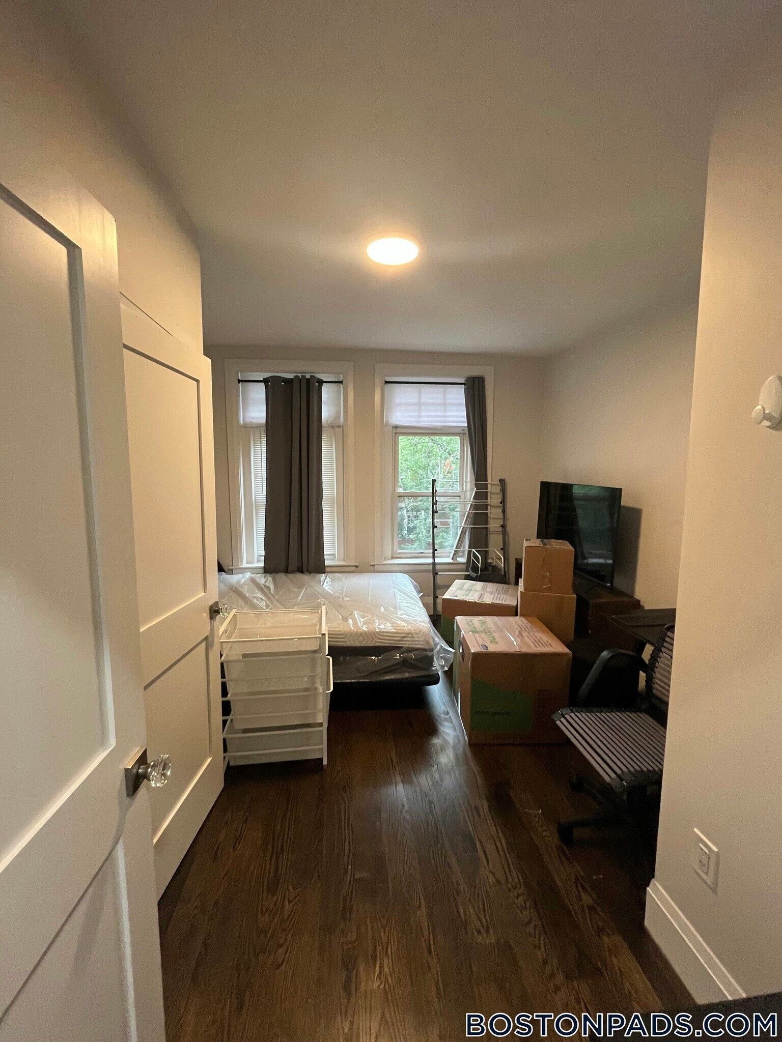 Building Photo - 7 Strathmore Rd