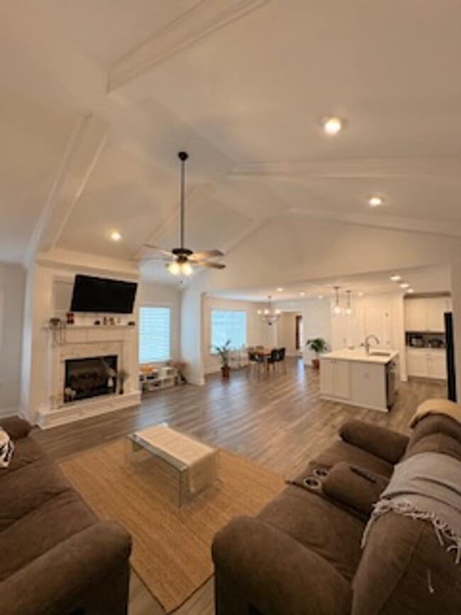 Building Photo - Available March!