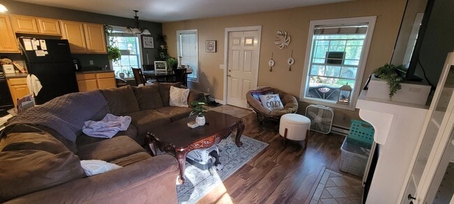 Building Photo - 3 Bedroom Single Floor House