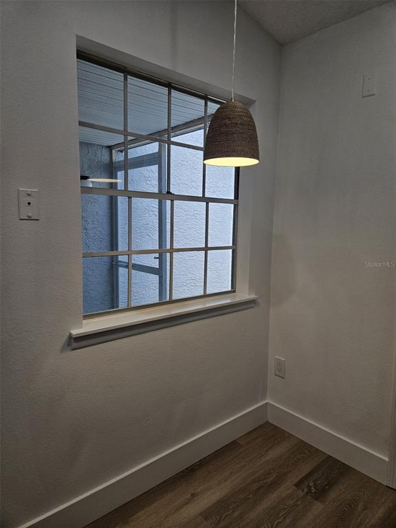 Building Photo - 339 Petrea Dr