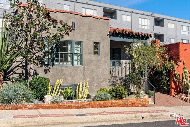 Building Photo - 8835 Betty Way