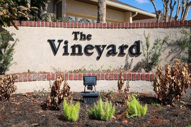 Building Photo - 2021 Arbor Way