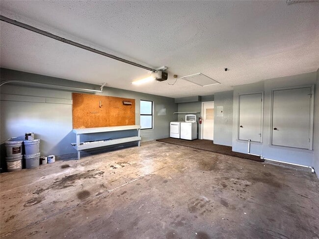 Building Photo - 4611 Tobago Cove