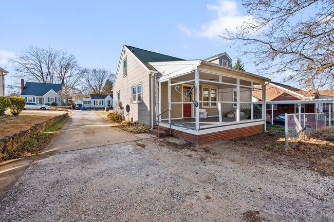 Building Photo - Beautiful 3bed/1bath