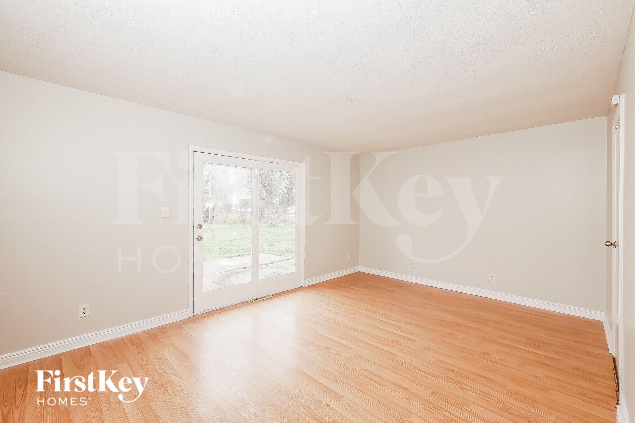 Building Photo - 322 Deville Pl