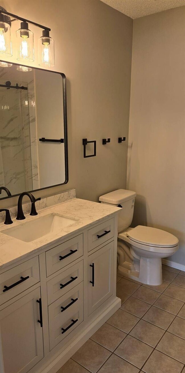 Building Photo - 3015 Lighthouse Ln