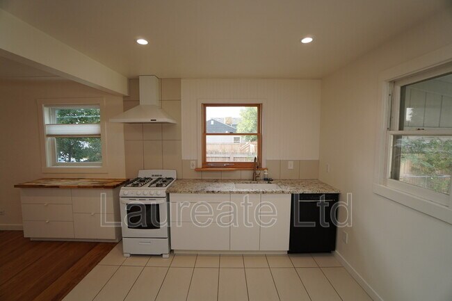 Building Photo - 4477 S Acoma St