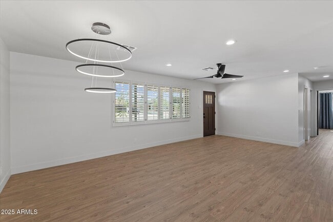 Building Photo - 8112 E Virginia Ave