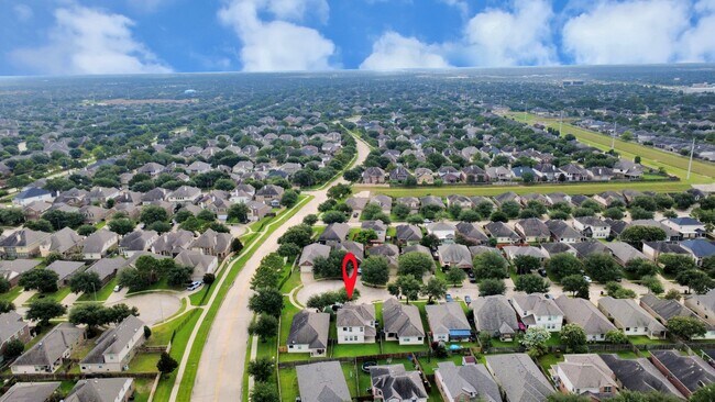 Building Photo - 6106 Grassy Haven Ln