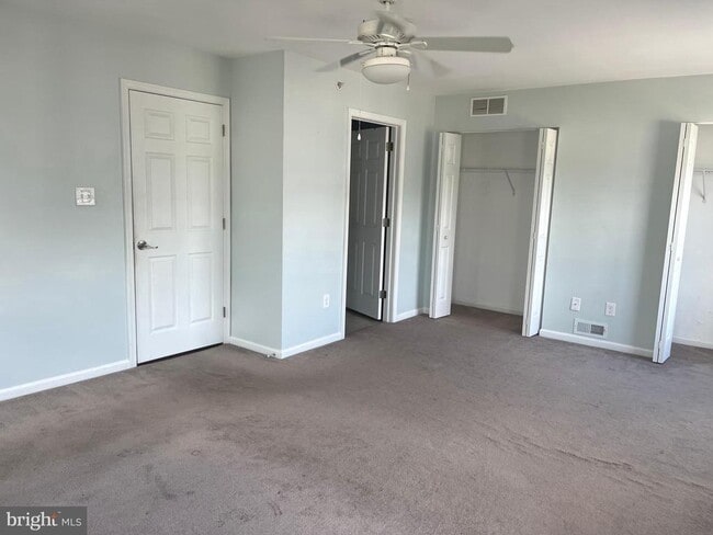 Building Photo - 313 Glenn Rose Cir