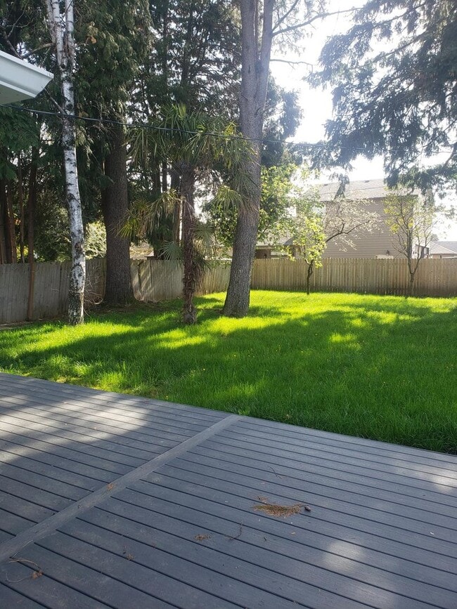 Building Photo - Remodeled Bungalow in Camas!