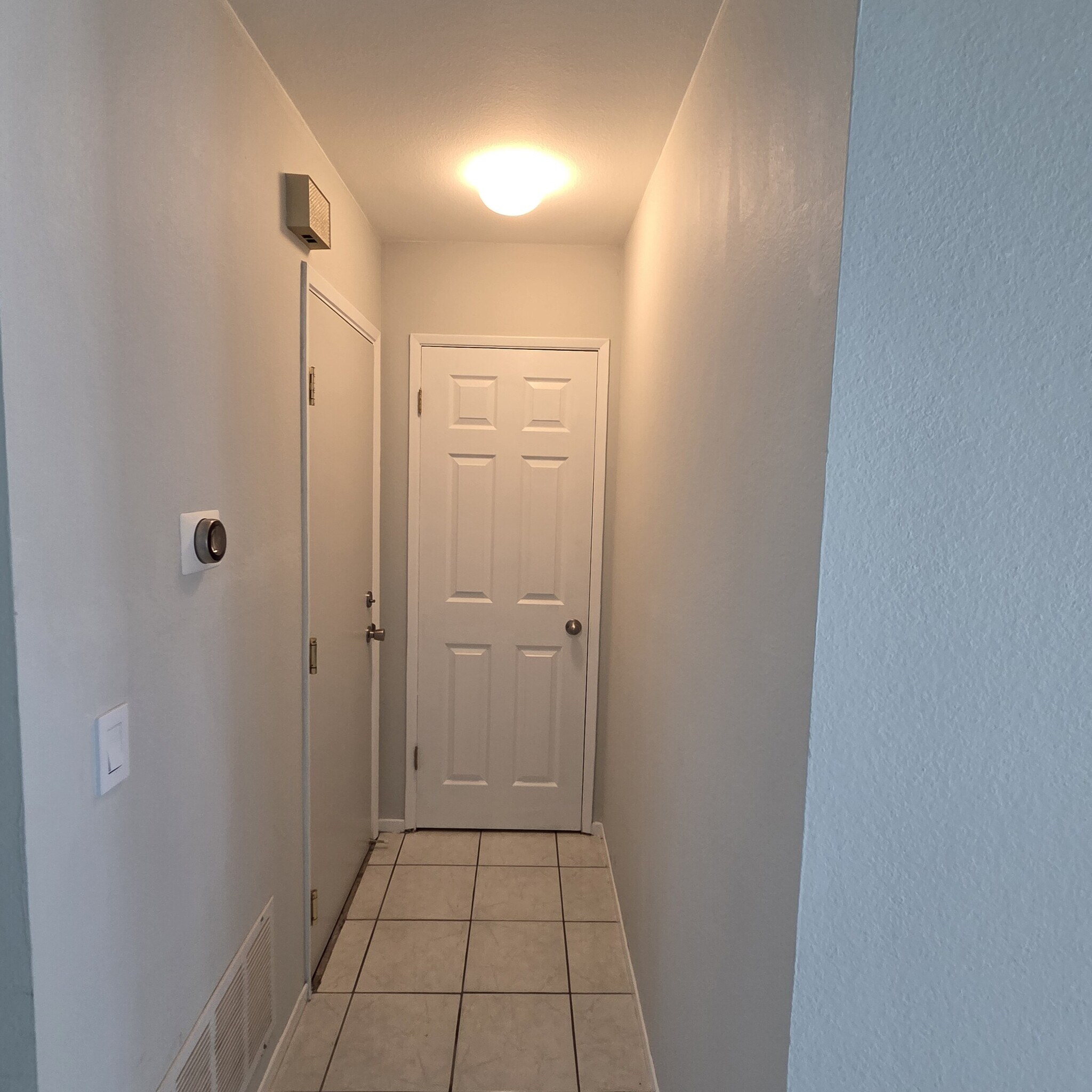 Building Photo - 14232 Matisse Ave