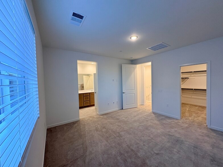 Building Photo - 32398 Brunello Way