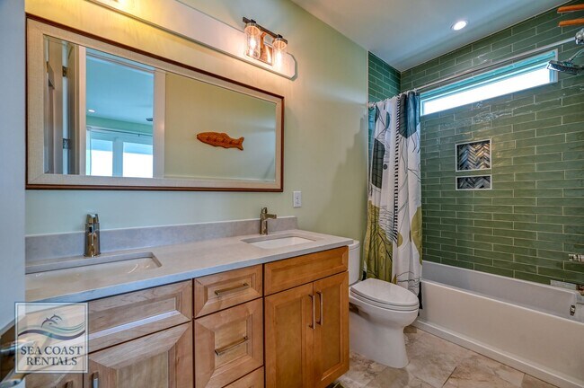 Building Photo - OFF-SEASON MONTHLY RENTAL - IT'S A BIG DILL!!