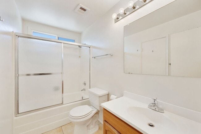 Building Photo - Great Location close to Old Town Scottsdale!