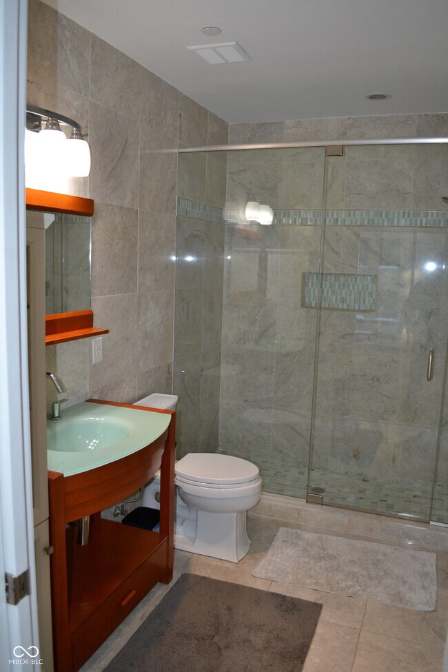 Building Photo - 429 N Pennsylvania St