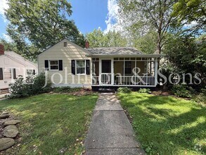 Building Photo - Charming 3-Bedroom Home with Screened Porc...