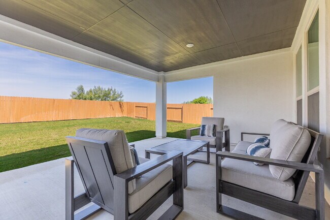 Building Photo - 2332 Giona Pl