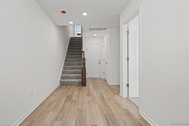 Building Photo - 43071 Atwood Ave