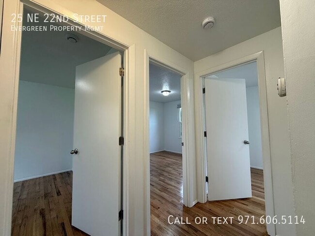 Building Photo - 25 NE 22nd St