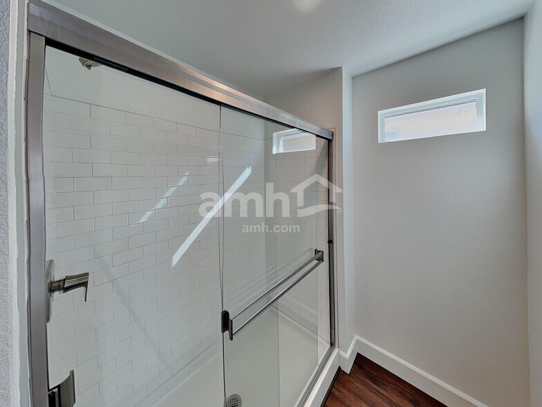 Building Photo - 8969 Tiger Tooth Ave