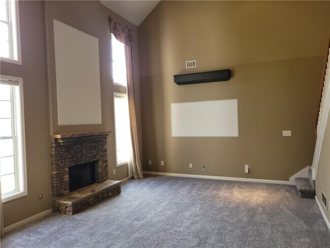 Building Photo - 3605 Mystic Dr