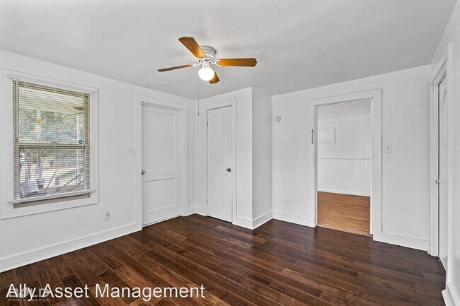Building Photo - 4 br, 1 bath House - 2612 Hoyer St