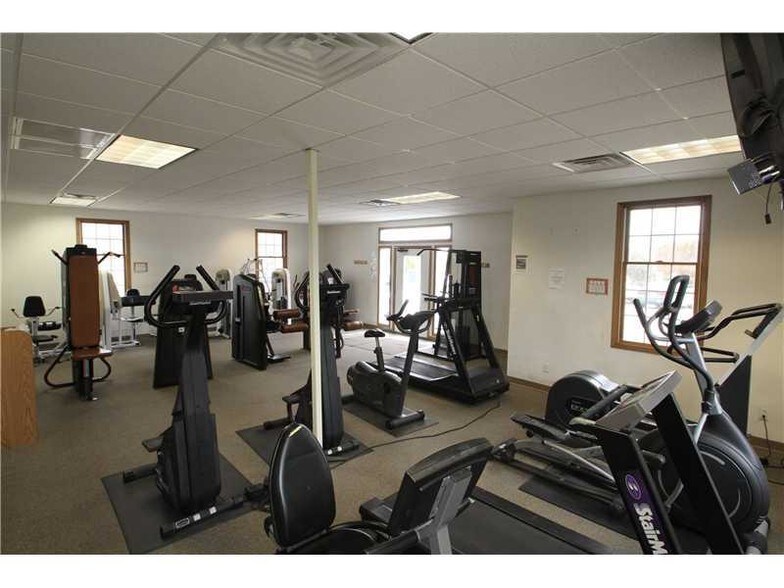 Building Photo - 2664 Triple Crown Ln